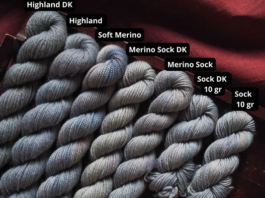 The Painter's Palette ADD-ON: GIALLOLINO - The Perfect Canvas - Light Creamy Speckled Yarn