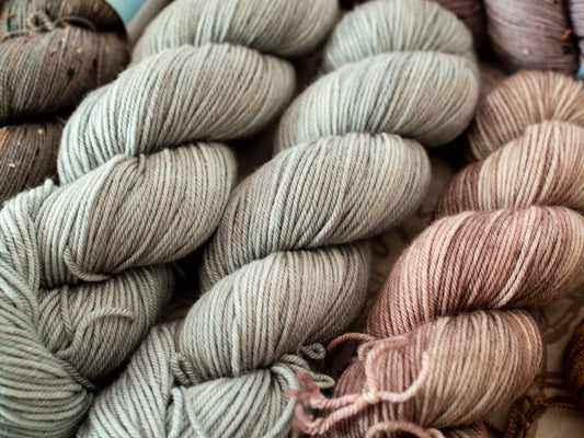 Shawl/Cowl Bundle 43 - DK weight - 680 Meters