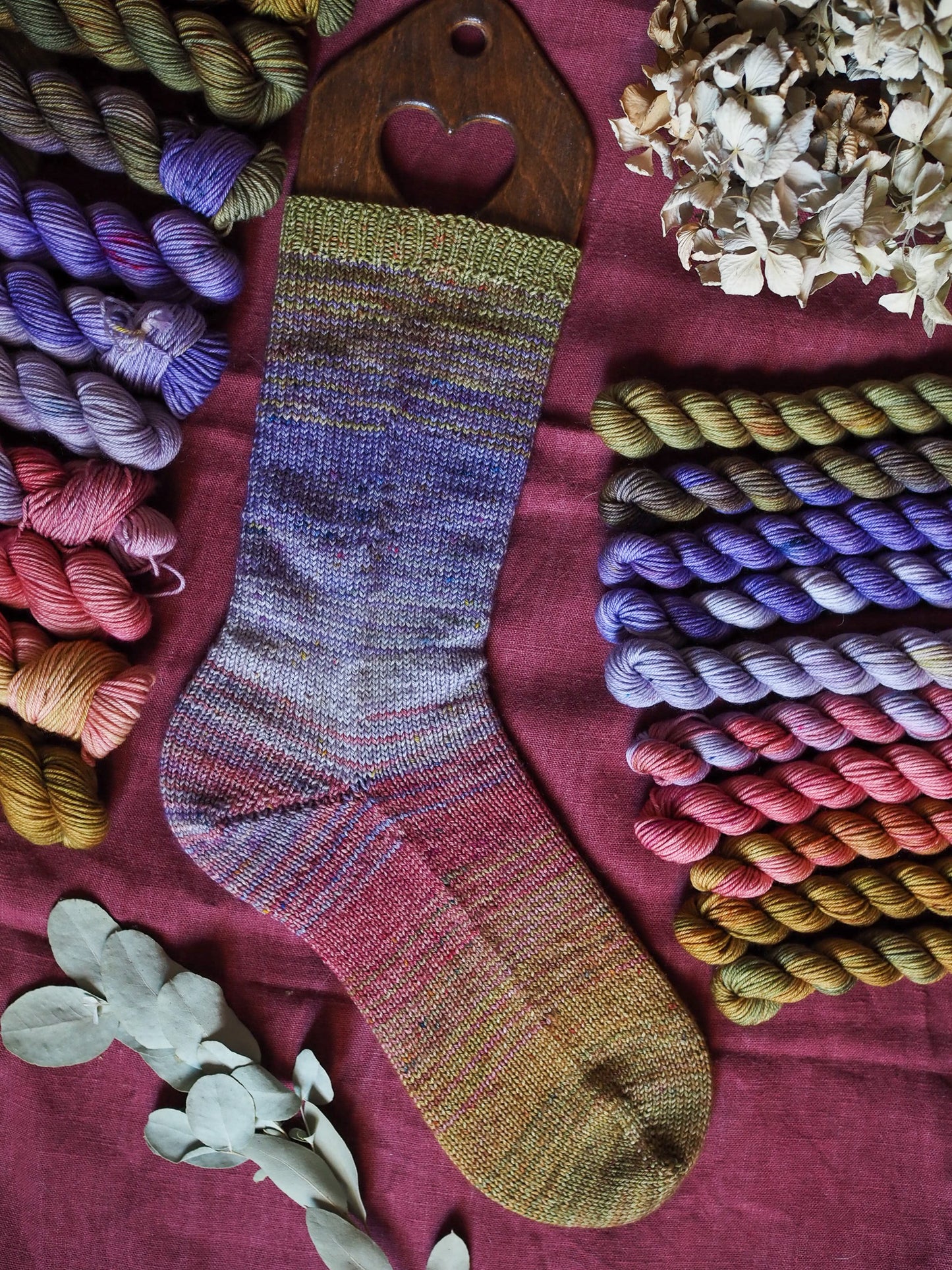 Wisteria collection - full fade - Merino sock - 10x20gr mini skeins