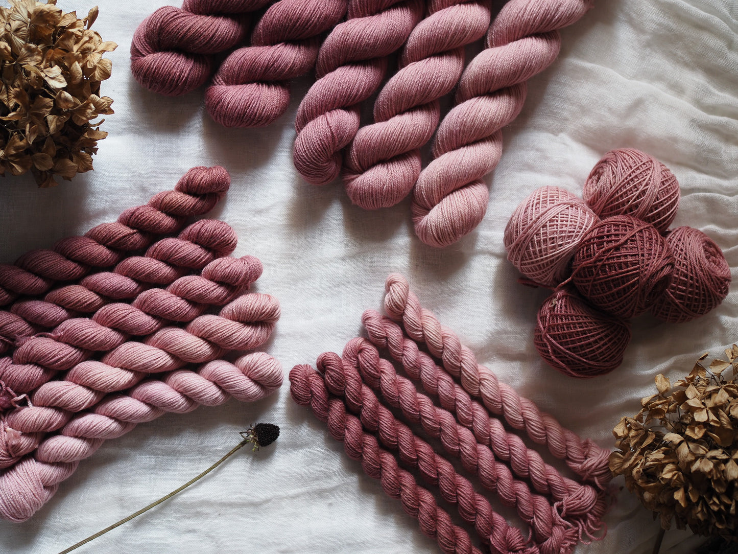 Amarena – The Gradient Collection – Hand-dyed Yarn Set (5 Skeins)