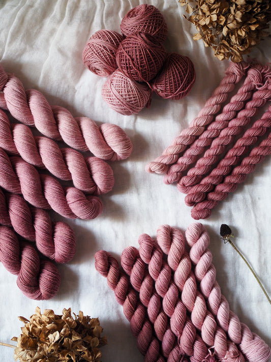 Amarena – The Gradient Collection – Hand-dyed Yarn Set (5 Skeins)