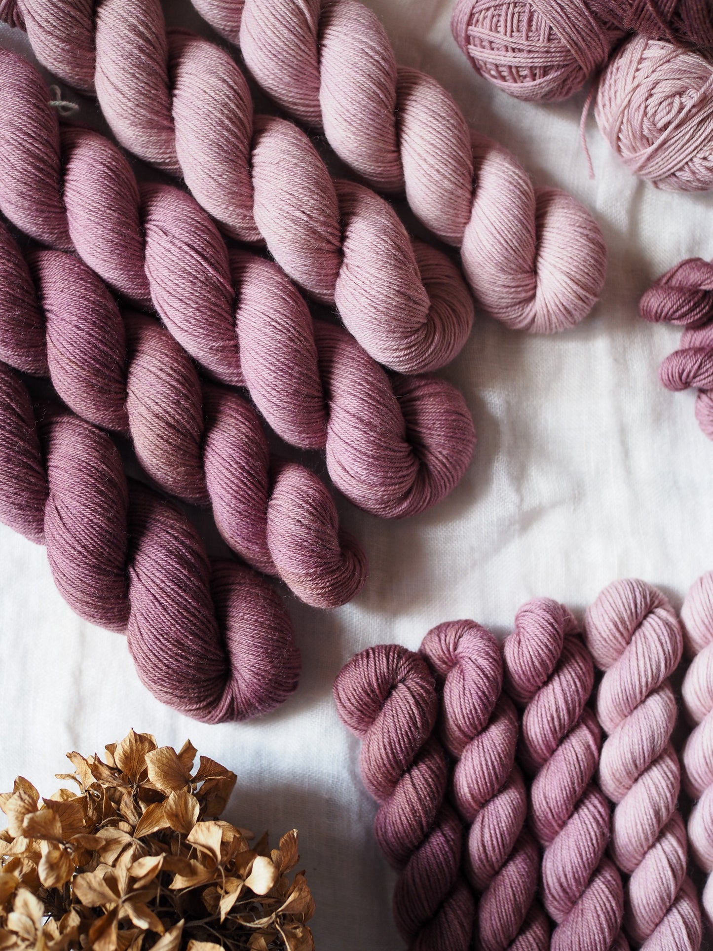 Rosa Antico – The Gradient Collection – Hand-dyed Yarn Set (5 Skeins)