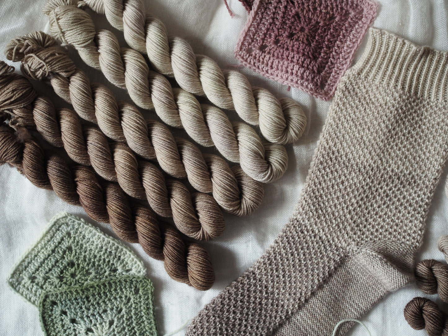 Caffellatte 2.0 – The Gradient Collection – Hand-dyed Yarn Set (5 Skeins)