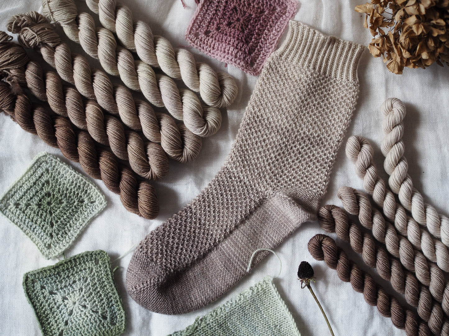 Caffellatte 2.0 – The Gradient Collection – Hand-dyed Yarn Set (5 Skeins)