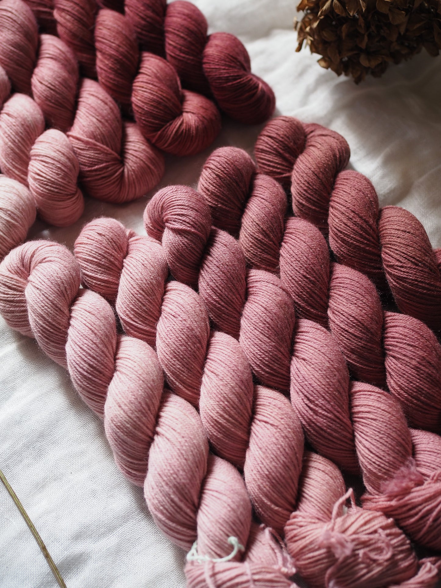 Amarena – The Gradient Collection – Hand-dyed Yarn Set (5 Skeins)