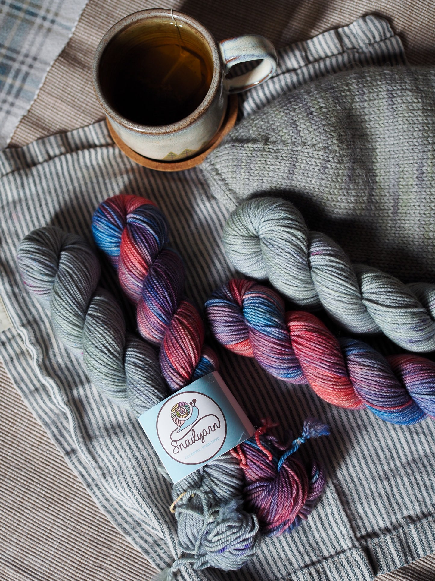 Discover my Yarn Duo series. This Vogue Edition features two of my 50g DK skeins in Misty Morning and Frosted Berry. Ideal for stripes, brioche, and my Lounge Hat.